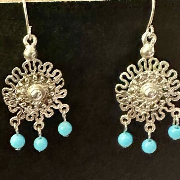 Elegant Silver and Turquoise Dangle Earrings - Picture 1 of 3